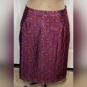Old Navy Burgundy and Purple Floral Pencil 100% Silk Skirt (waist-30" & L-22")